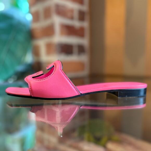 GUCCI Blondie Pink Cosmos Softy Calfskin Sandals  SZ 39.5 (9.5 US) - Picture 1 of 9
